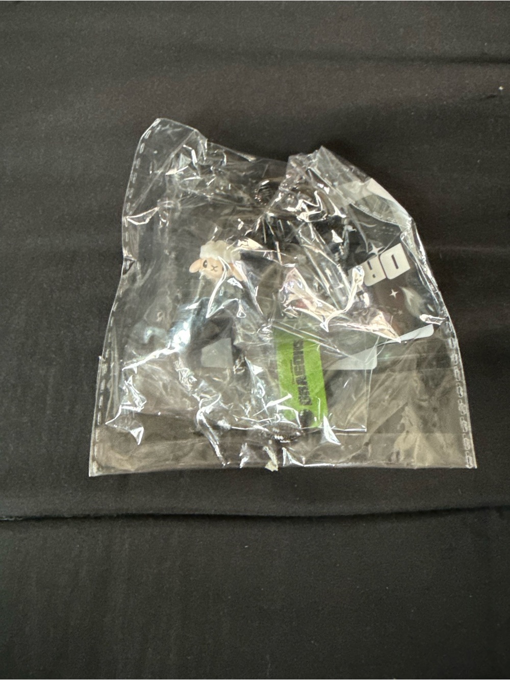 Toothless Keychain - Picture 4 of 7